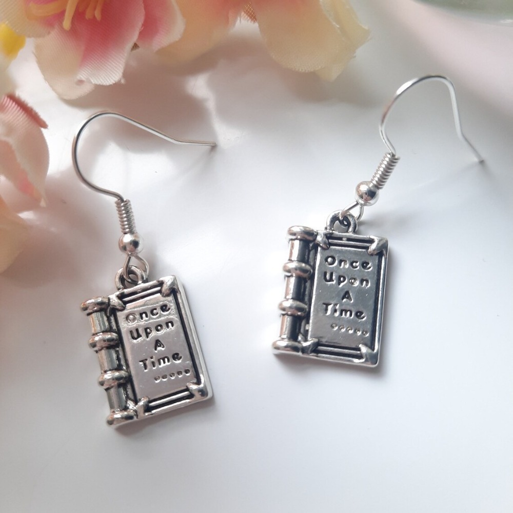 Vintage Fashion Coloring Book - Boucles d'oreilles pendantes vintage couleur argent