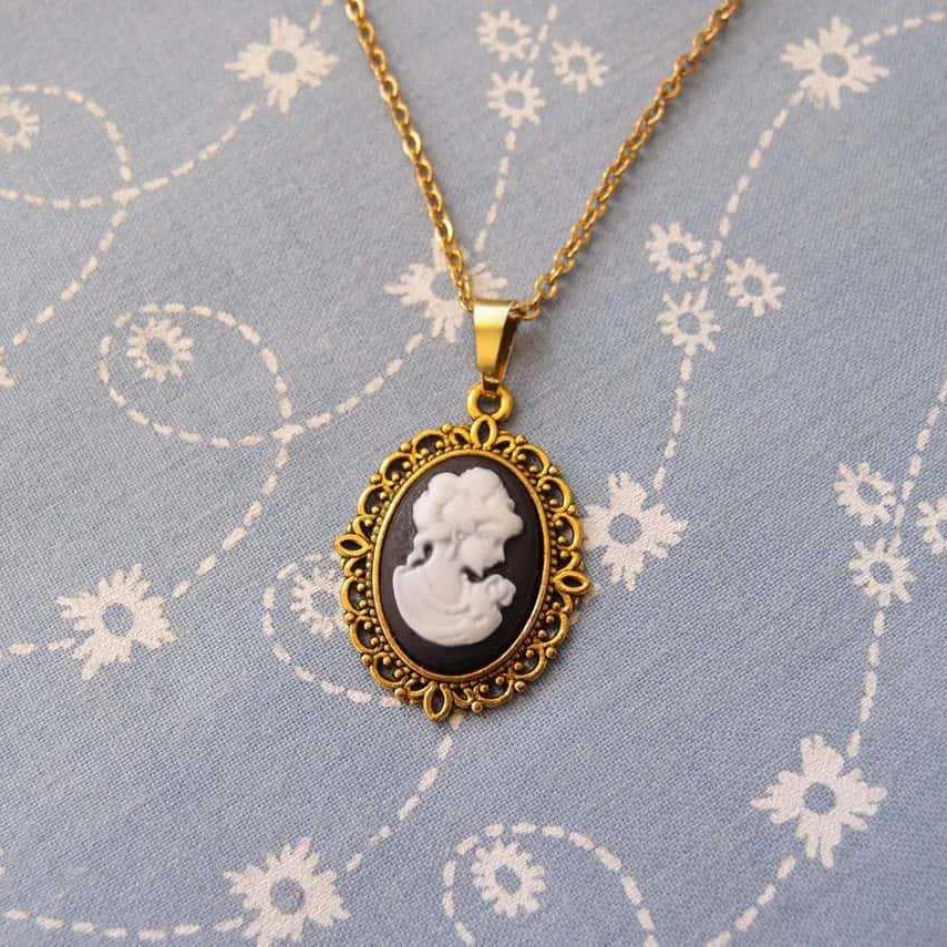Vintage Fashion Jewelry - Collier de beauté gravé, bijoux victoriens,