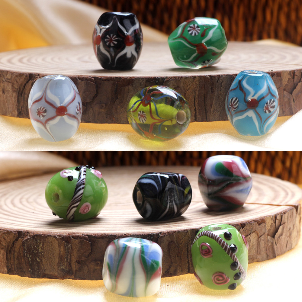 Vintage Fashion Jewelry - Perles de verre de forme ovale