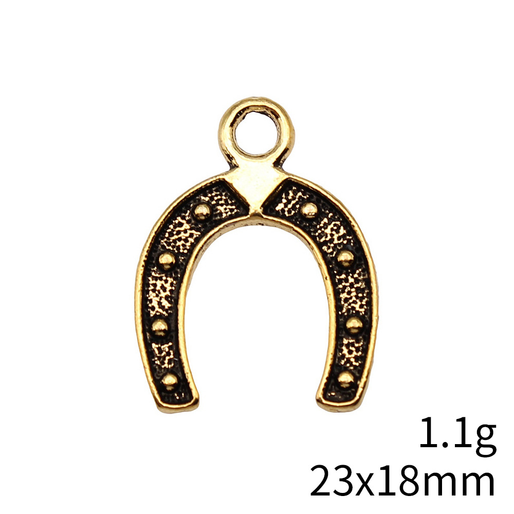 40 pièces de breloques fer à c - Vintage Fashion Jewelry avis et prix