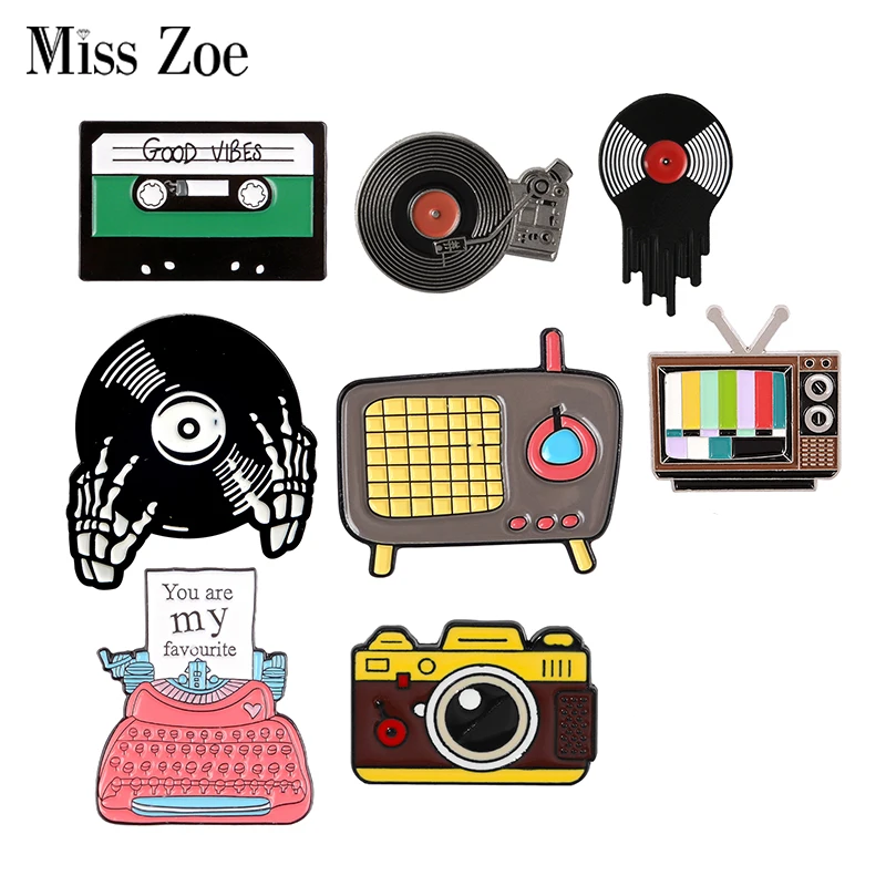 Broches en émail personnalisée - Vintage Fashion Tv avis et prix