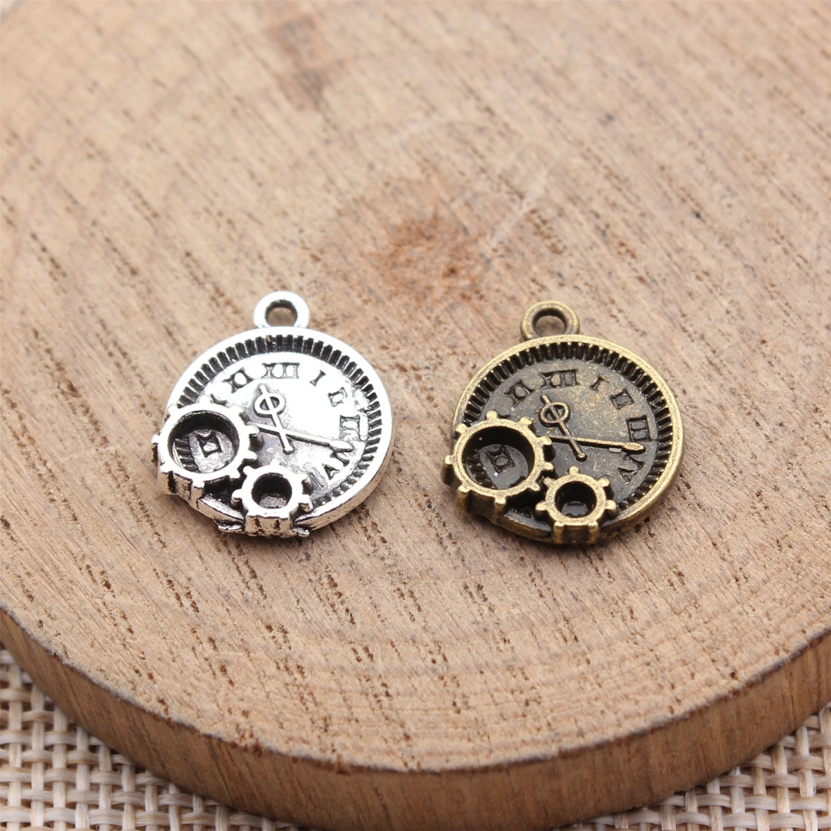 WYSIWYG – breloques d'horloge  - Vintage Fashion Words avis et prix